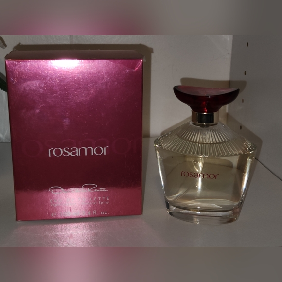 Oscar De La Renta Rosamor EDT / Eau De Toilette / 100ml / 3.4 fl.oz - Picture 2 of 5